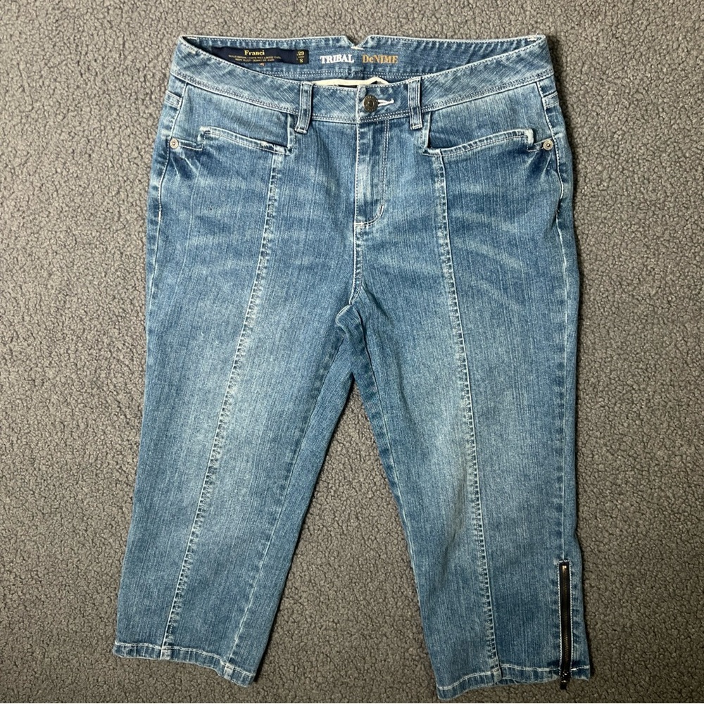 Tribal Celine Women's Sze 29 Blue Denim Mid-Rise Cuffed Capri Jeans